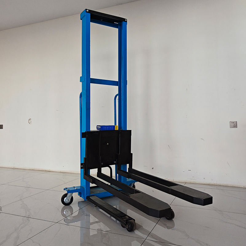 Self-Loading Stacker | 1.8T Capacity & 4.5M Lift | Walkie Electric Pallet Stacker Truck​